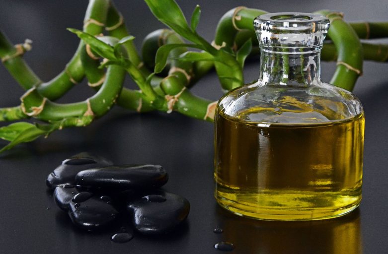 Massages du visage et cuir chevelu : les huiles que j’utilise